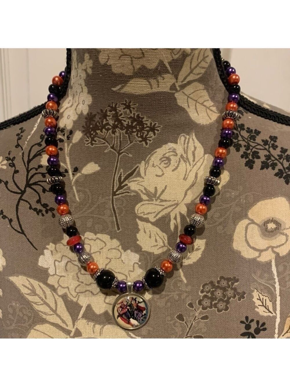 HOCUS POCUS Beaded Necklace